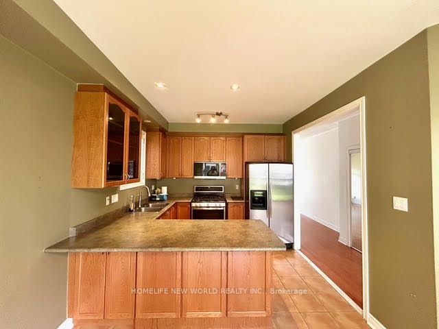 30 Chippingwood Manor, Aurora 5