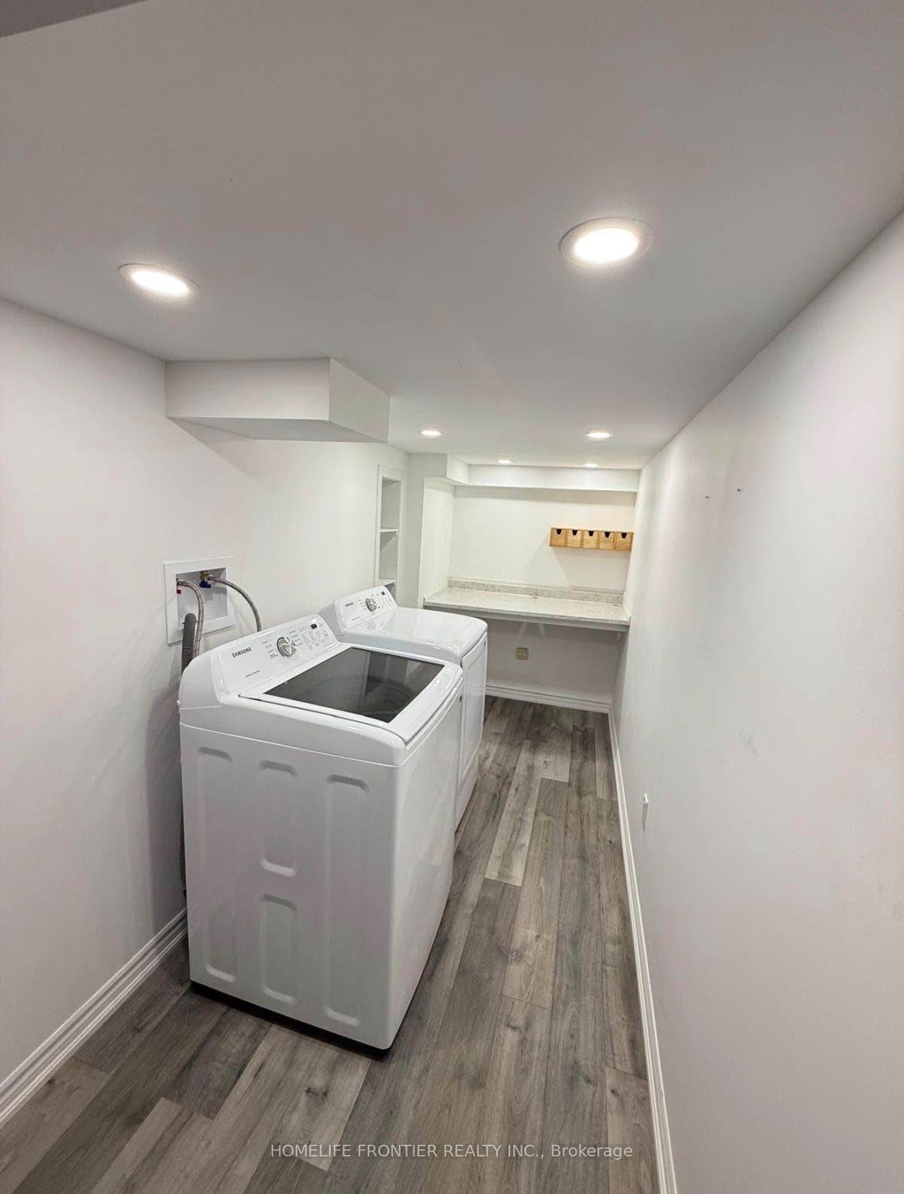 Unit BASEMENT - 586 Sweetwater Crescent, Newmarket 5