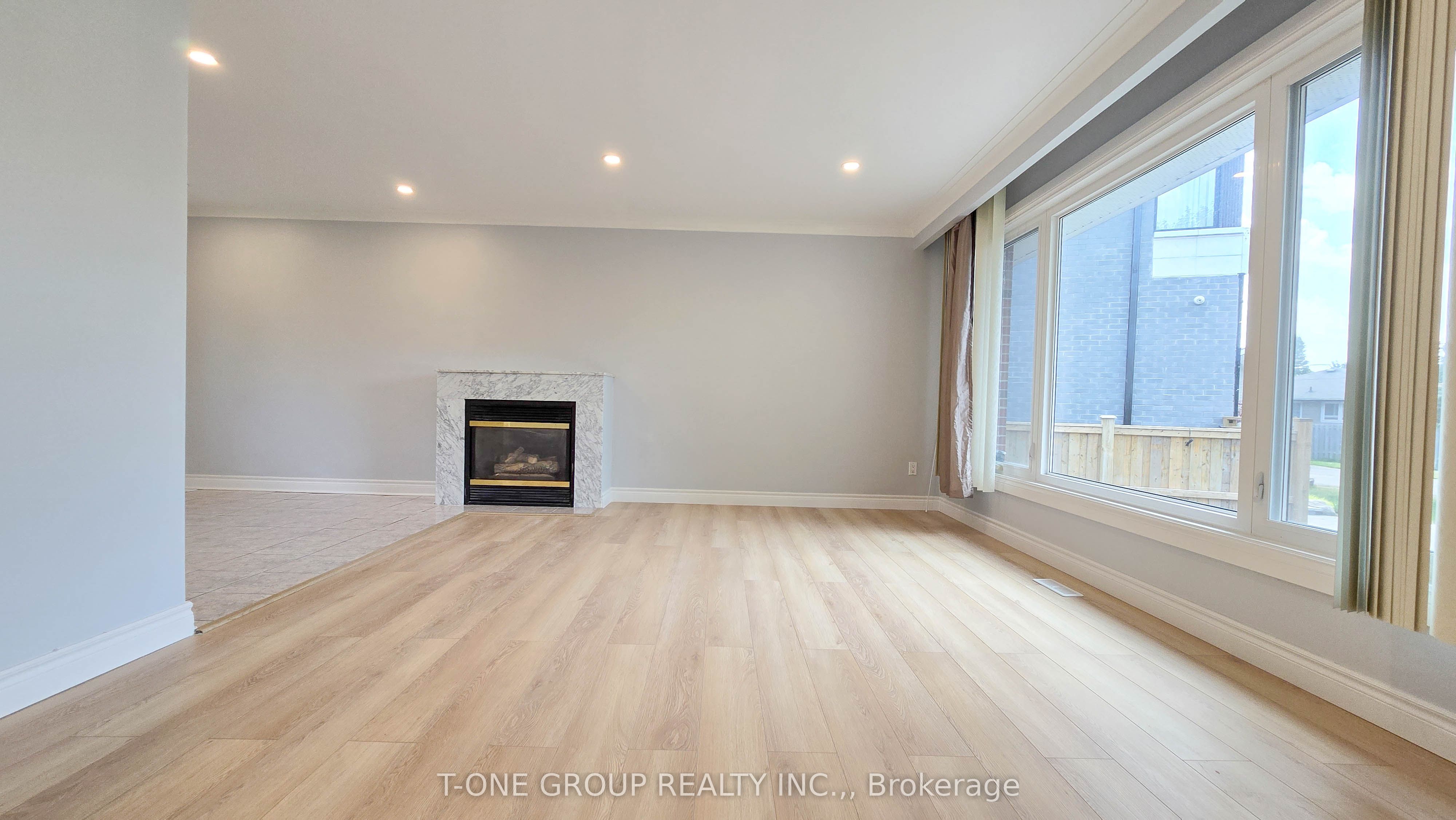 Unit MAIN - 452 LYNETT Crescent, Richmond Hill 4