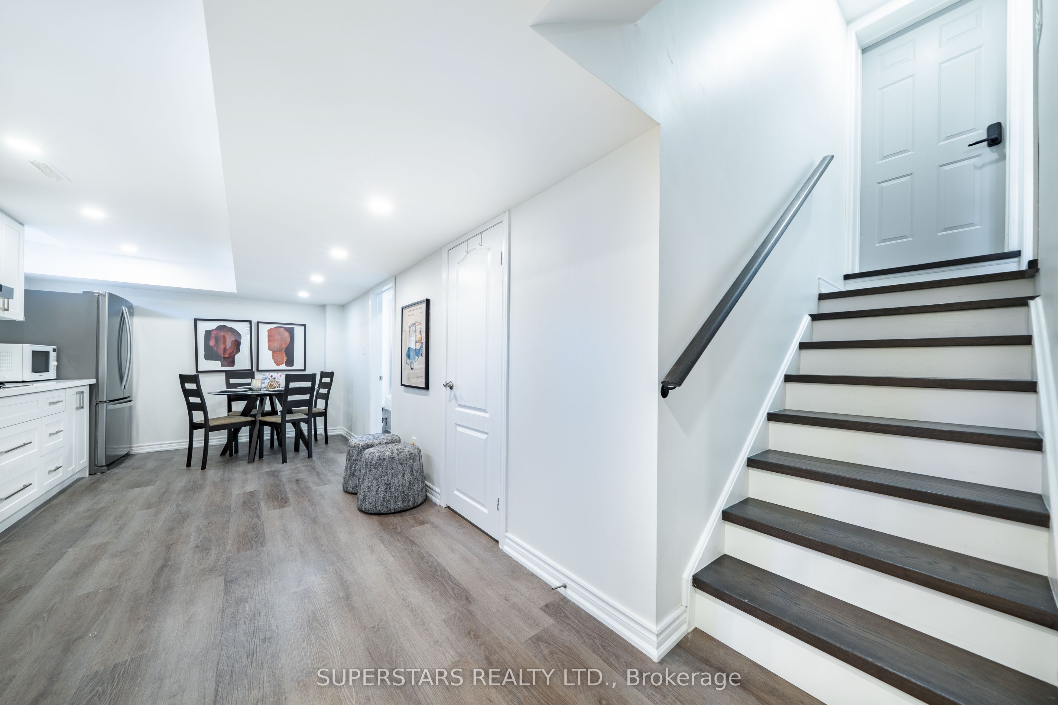 Unit Basement - 49 Birkett Way, Whitchurch-Stouffville 4