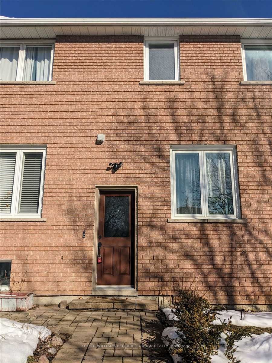 Unit Lower - 132 Old Surrey Lane, Richmond Hill 2
