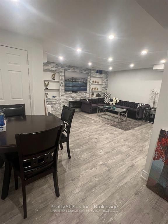 Unit Bsmt - 80 Batchford Crescent, Markham 2