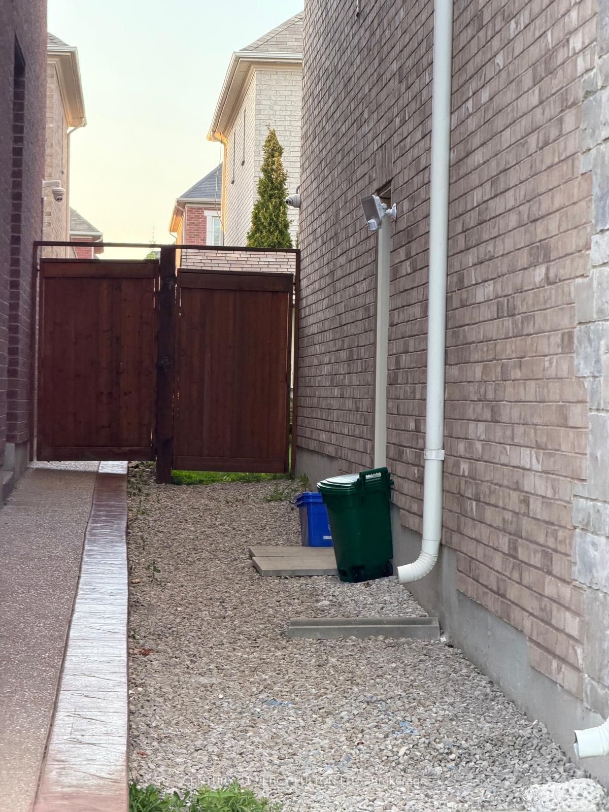 Unit Bsmt - 12 Chesney Crescent, Vaughan 2