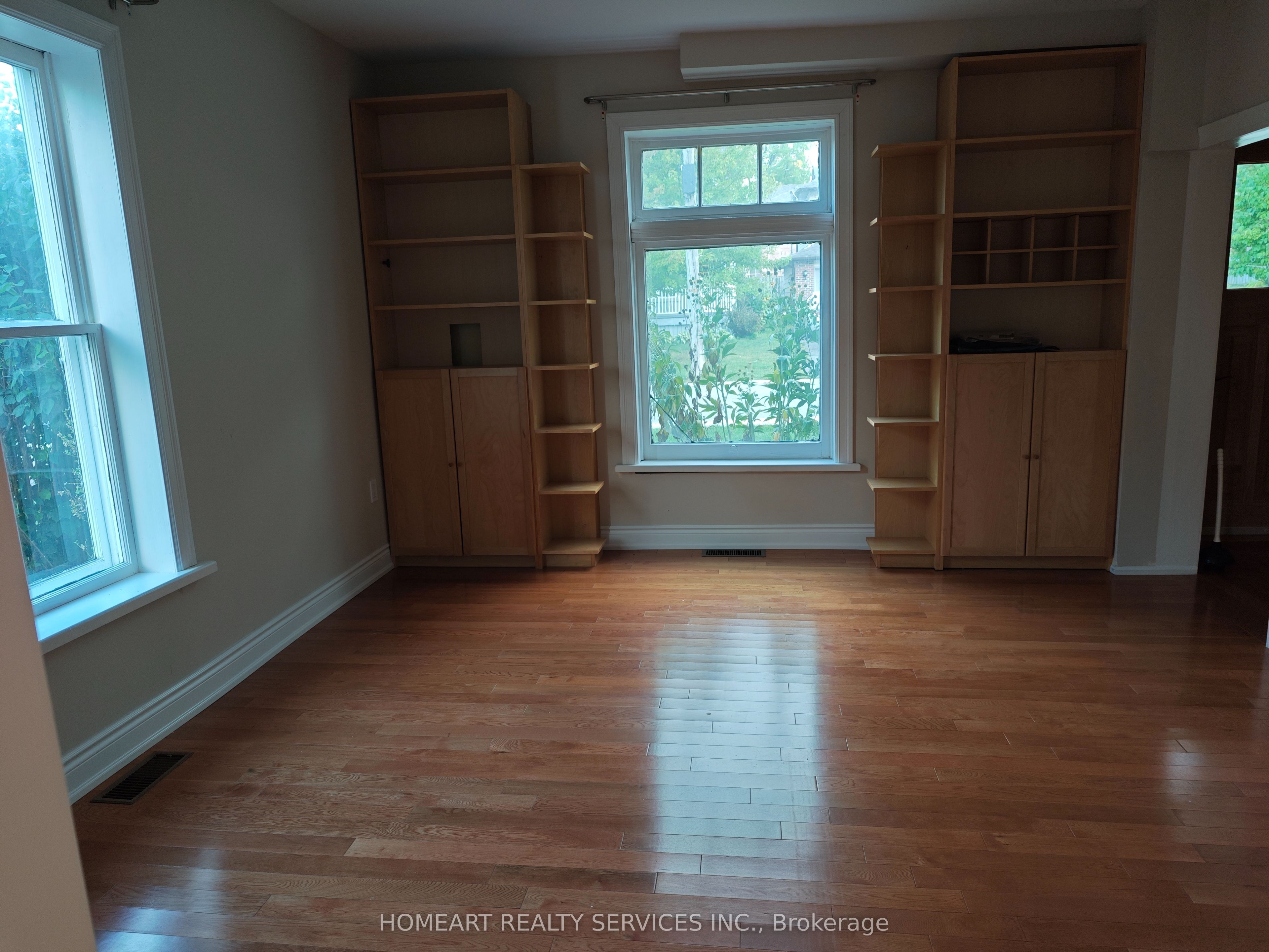 6 Rouge Street, Markham 3