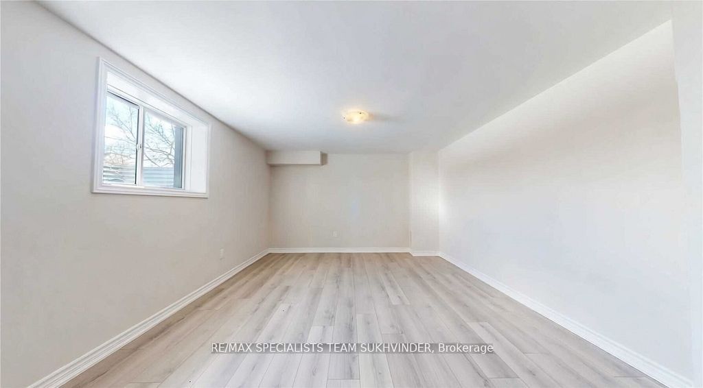 Unit Lower - 245A Andy Crescent, Vaughan 2