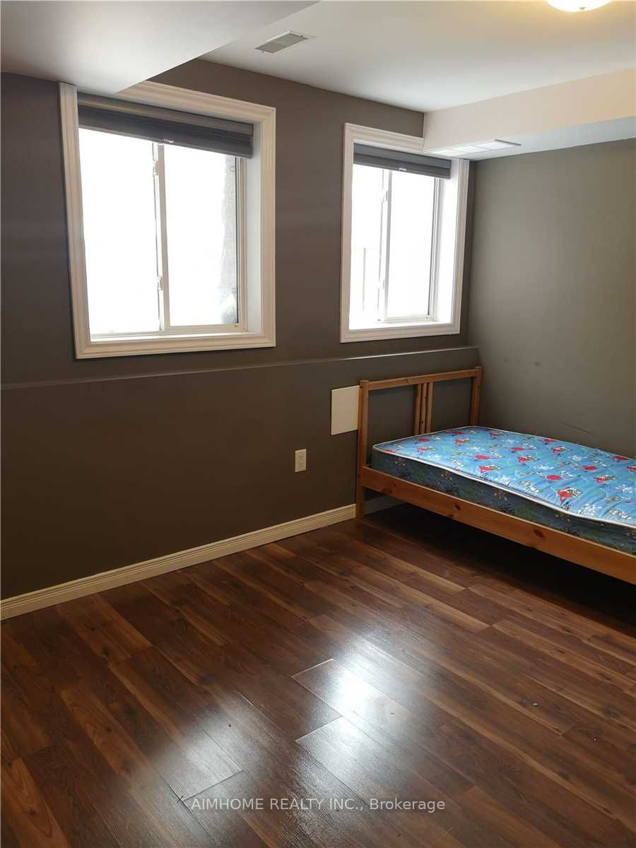 Unit Gl Unit - 28 Martell Gate, Aurora 3