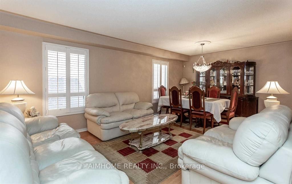 34 Raymond Bartlett Avenue, Markham 4