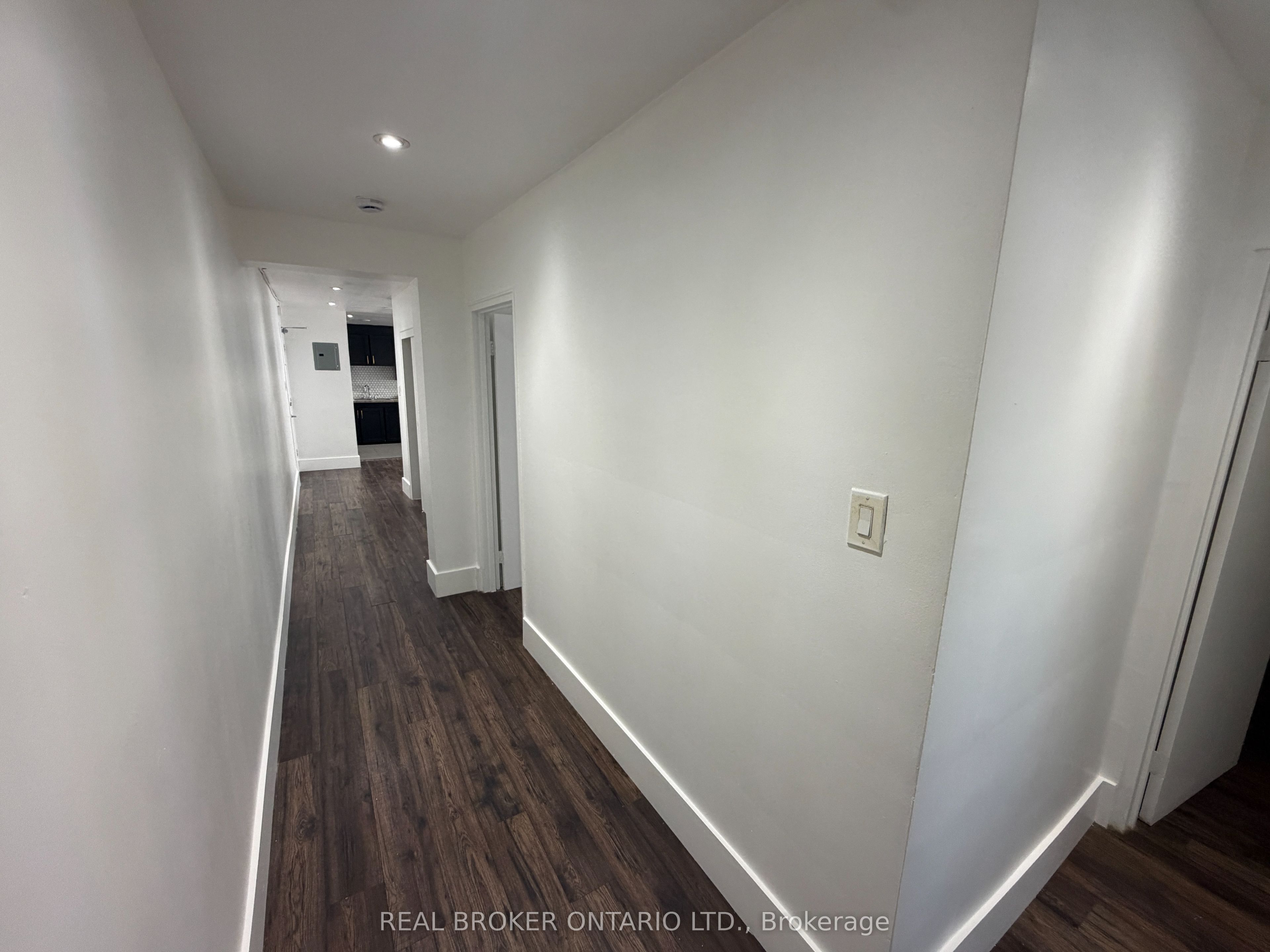 Unit 105 - 50 Benson Avenue, Richmond Hill 4