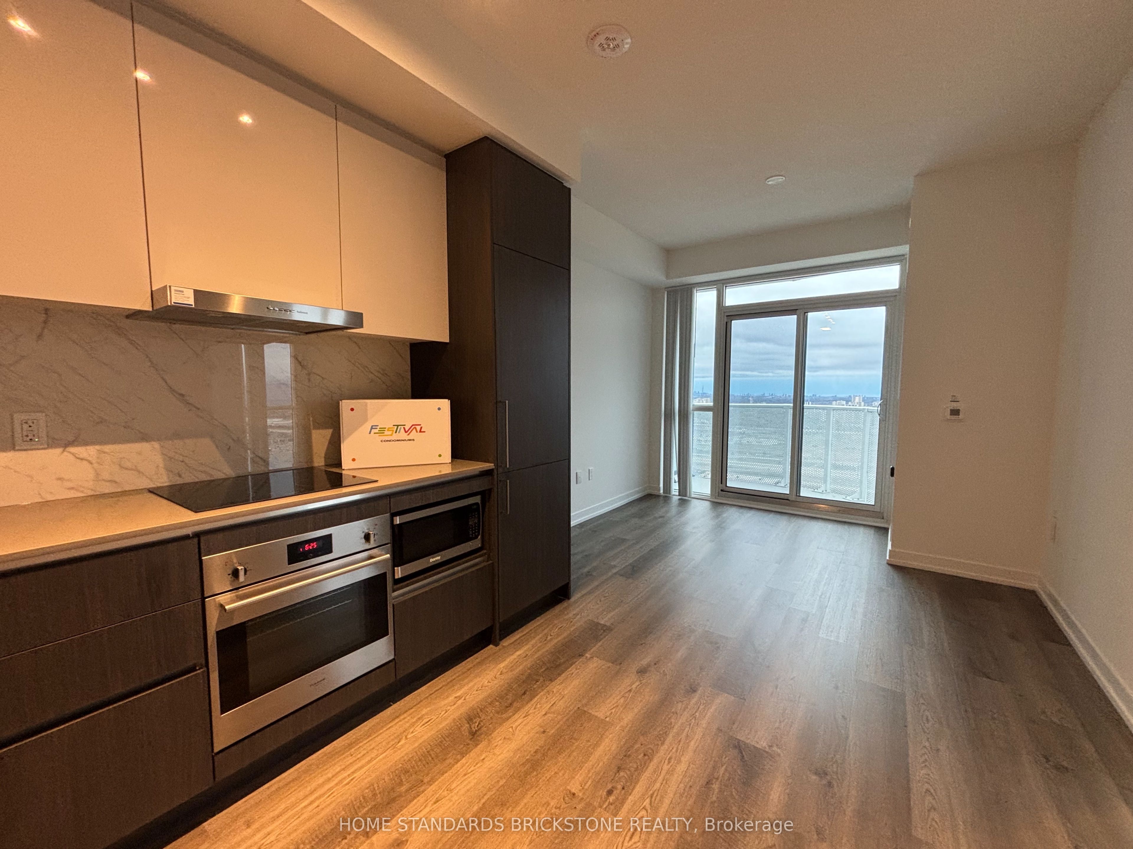 Unit 4506 - 195 Commerce Street, Vaughan 2