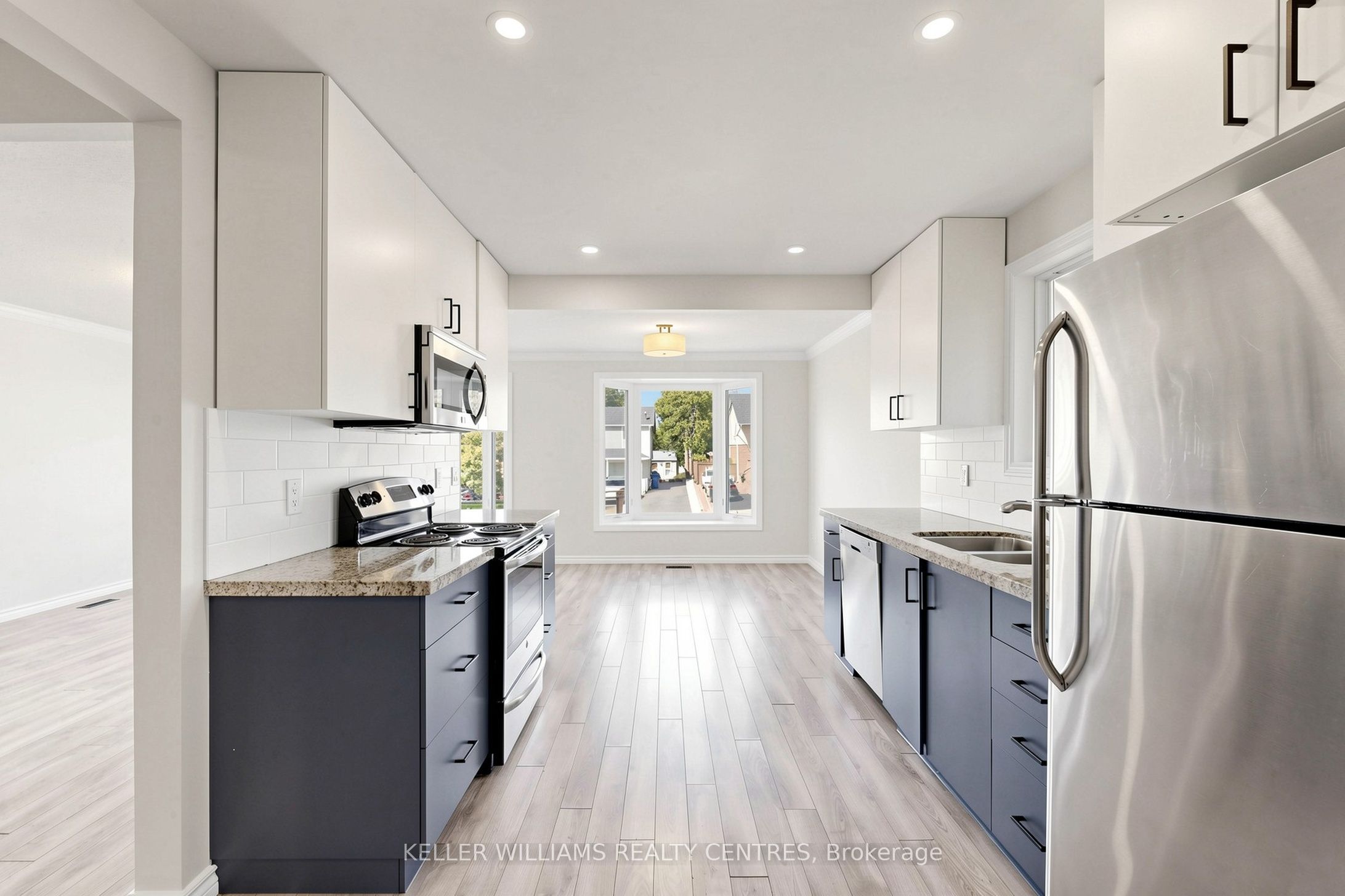 Unit Upper - 807 Greenfield Crescent, Newmarket 2