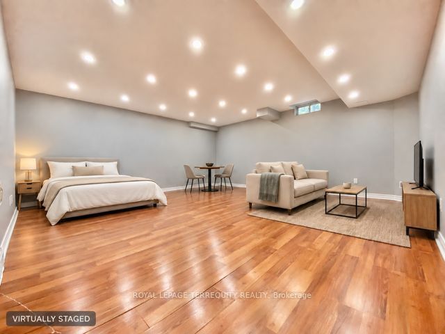 Unit bsmt - 44 Gianmarco Way, Vaughan 2
