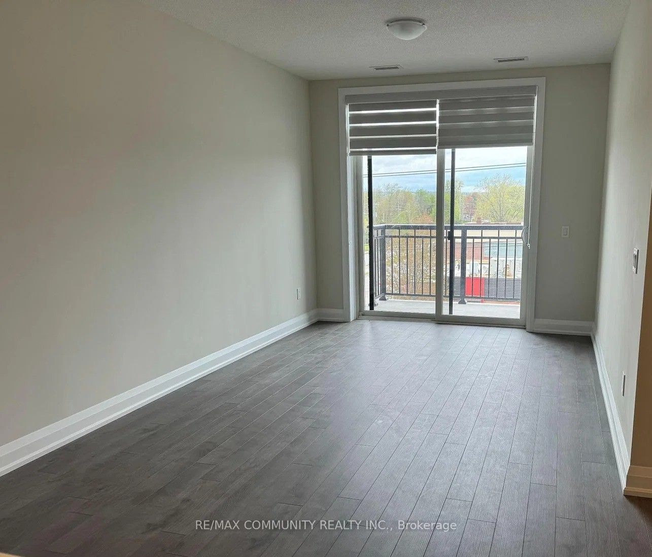 Unit 406 - 5917 Main Street, Whitchurch-Stouffville 4