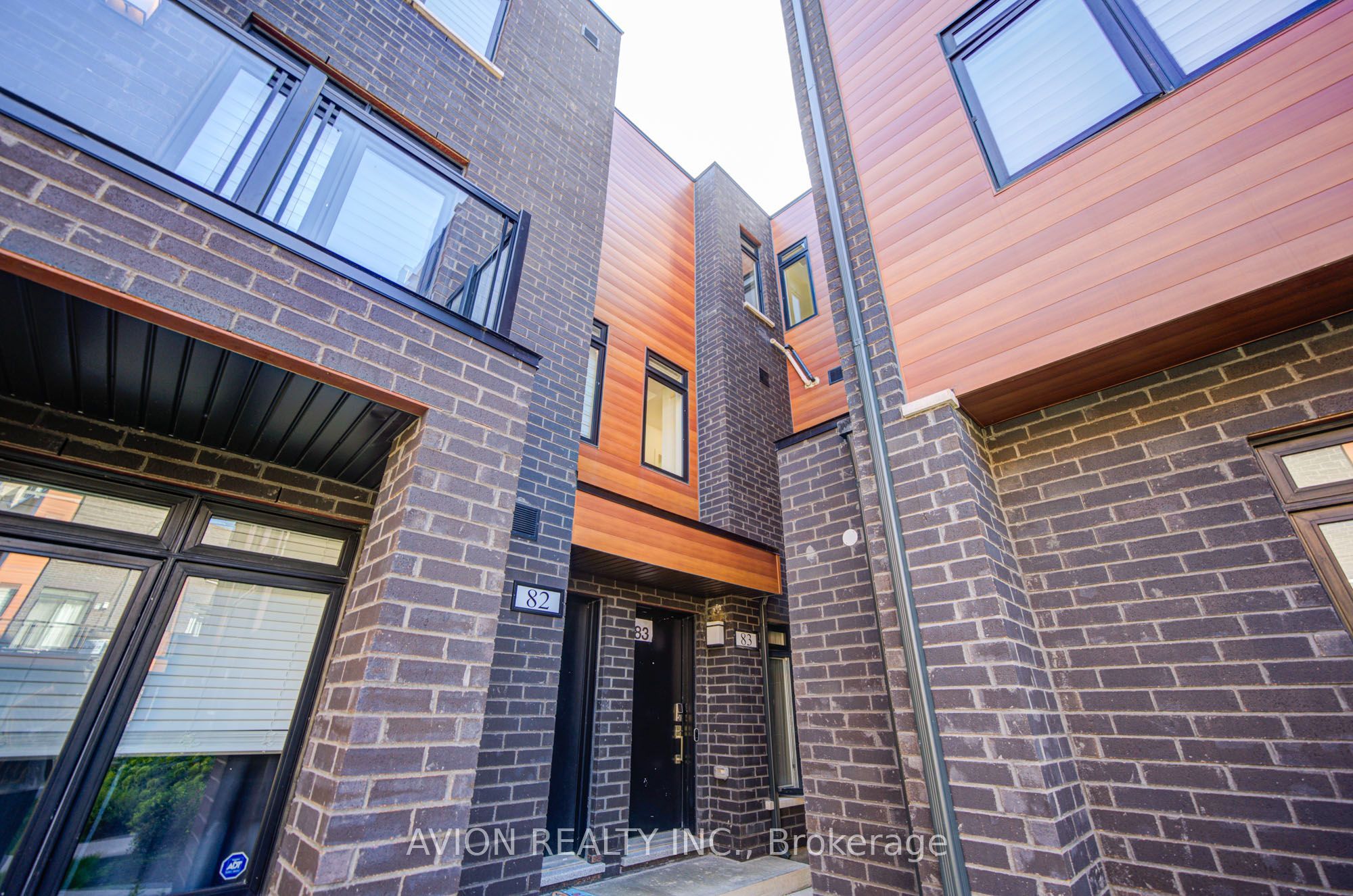 Unit 83 - 370 Red Maple Road, Richmond Hill 4