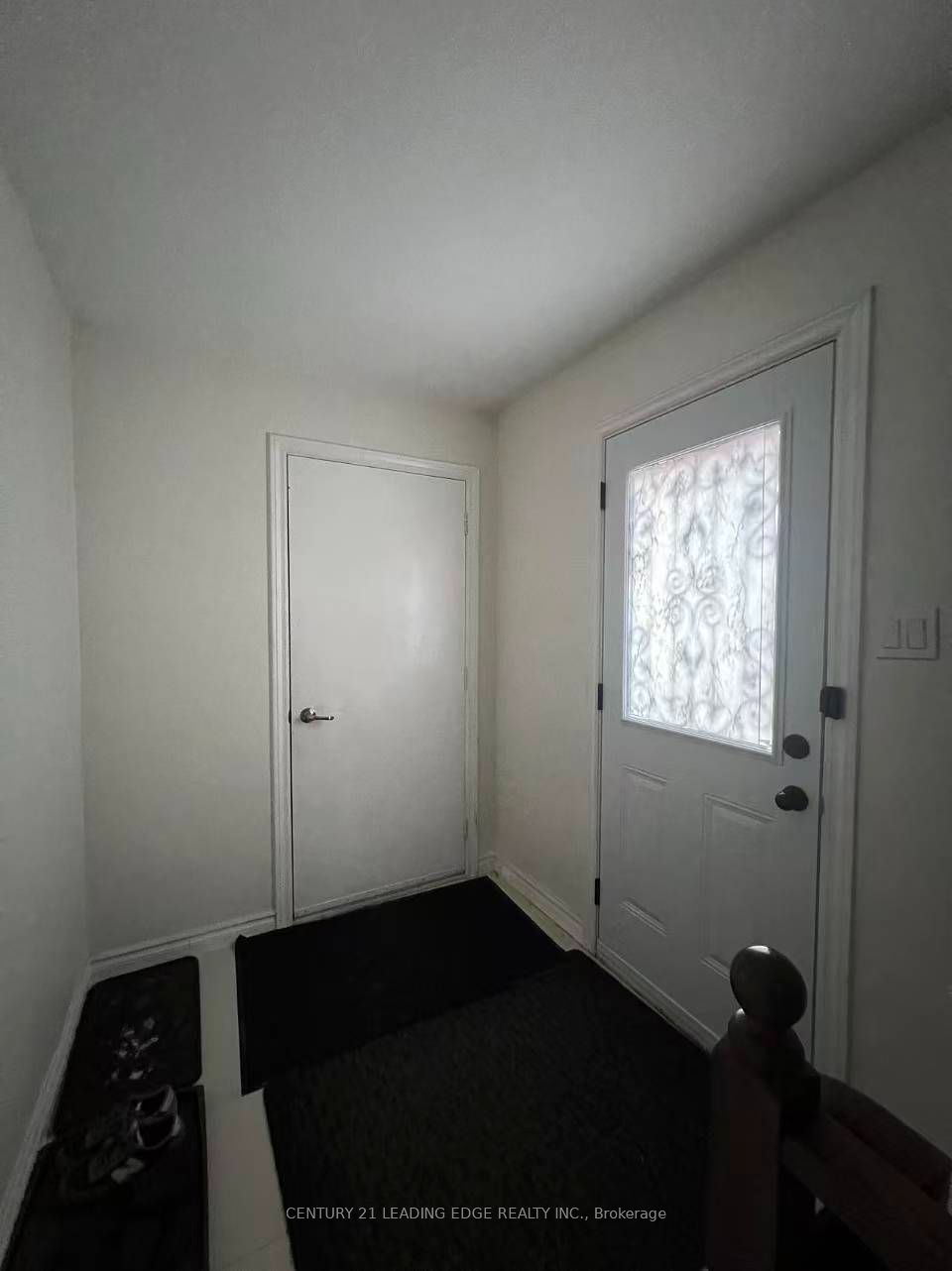 Unit Lower Level - 33 Cavalry Trail, Markham 2