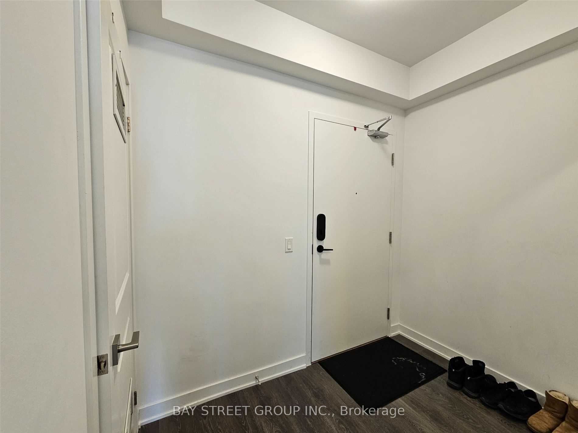 Unit 1414 - 85 Oneida Crescent, Richmond Hill 4
