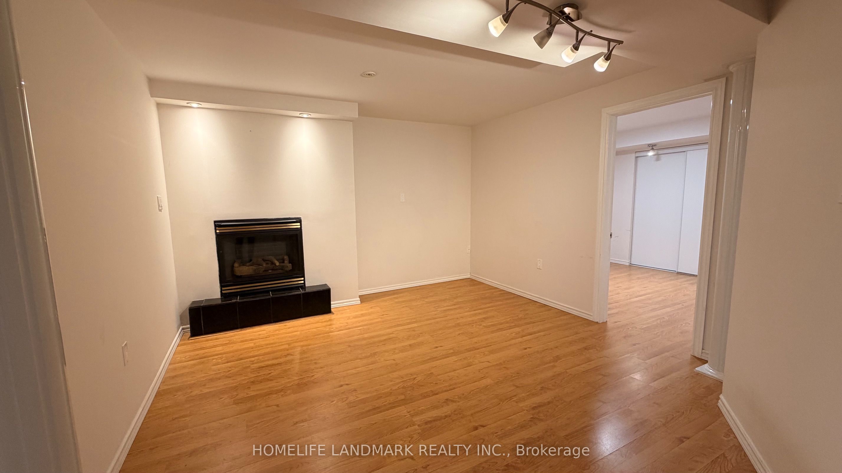 Unit Bsmt - 221 Humberland Drive, Richmond Hill 5