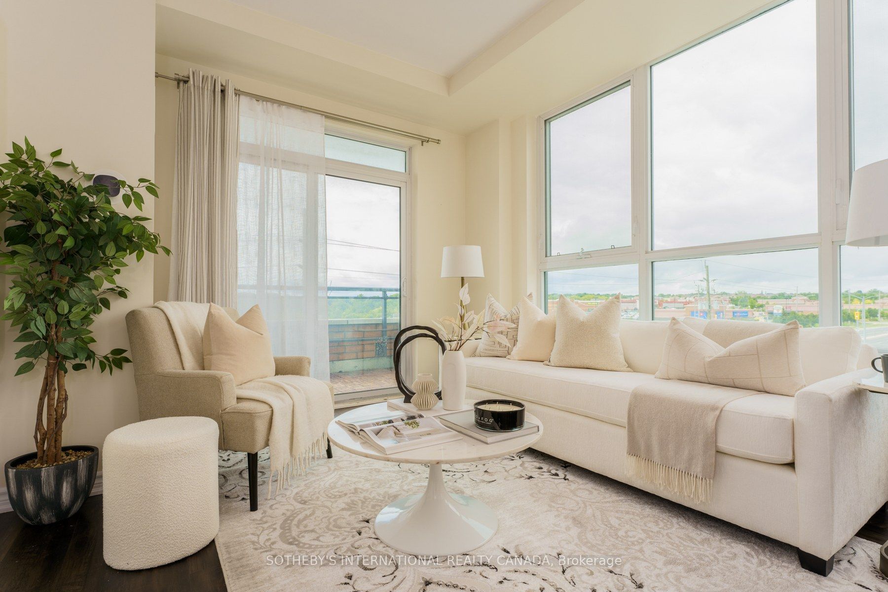 Unit 521 - 11611 Yonge Street, Richmond Hill 3