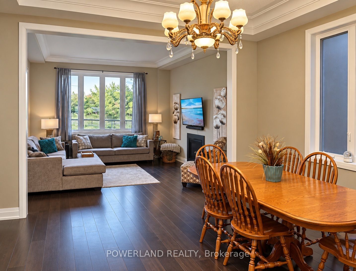 9 Cyprus Glen, East Gwillimbury 2