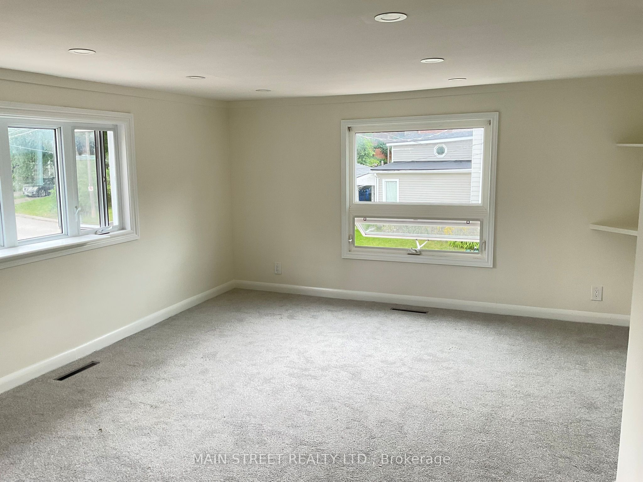 Unit UPPER - 161 CHARLOTTE Street, Newmarket 4