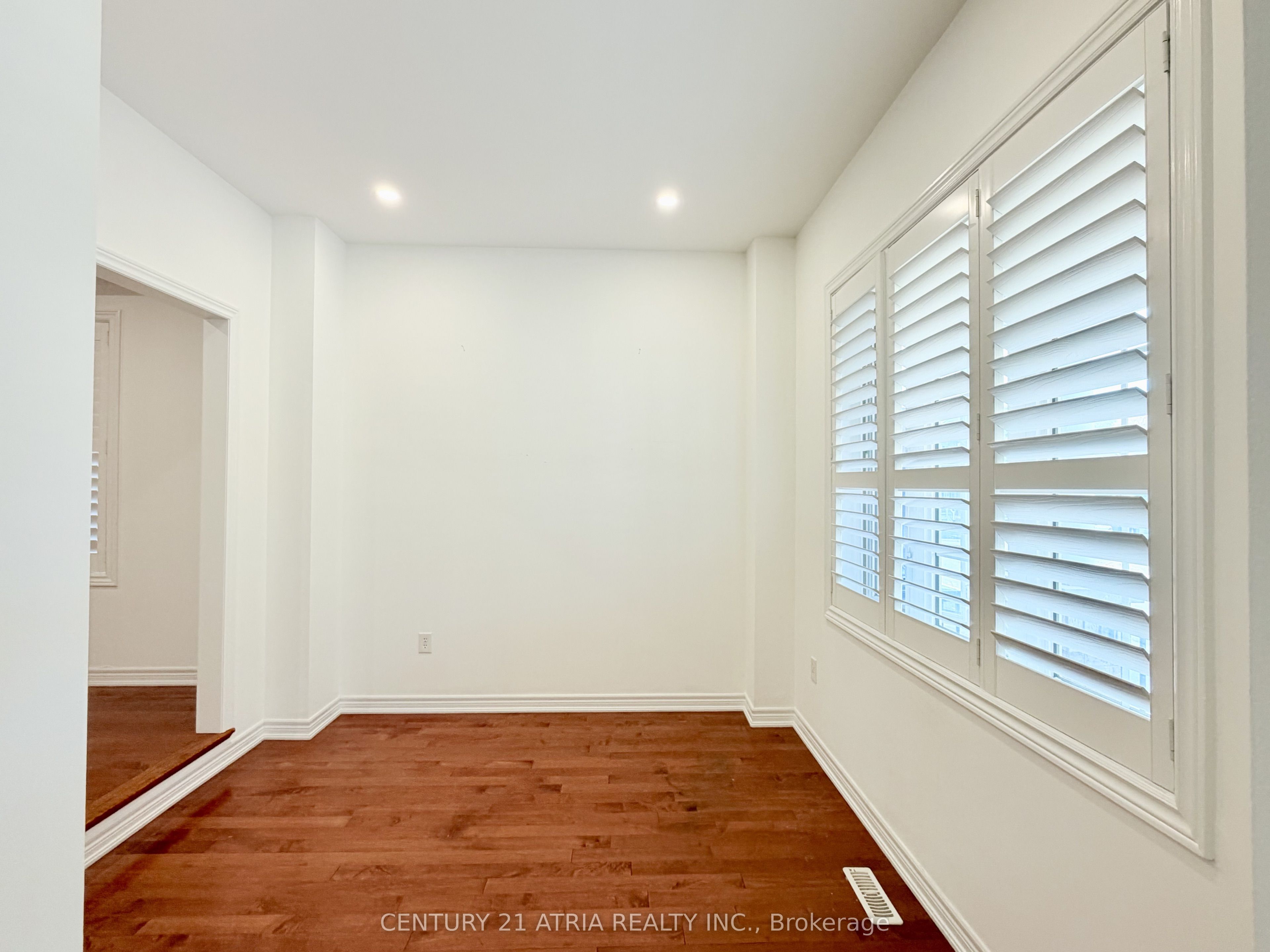 7 Tiglio Road, Vaughan 5
