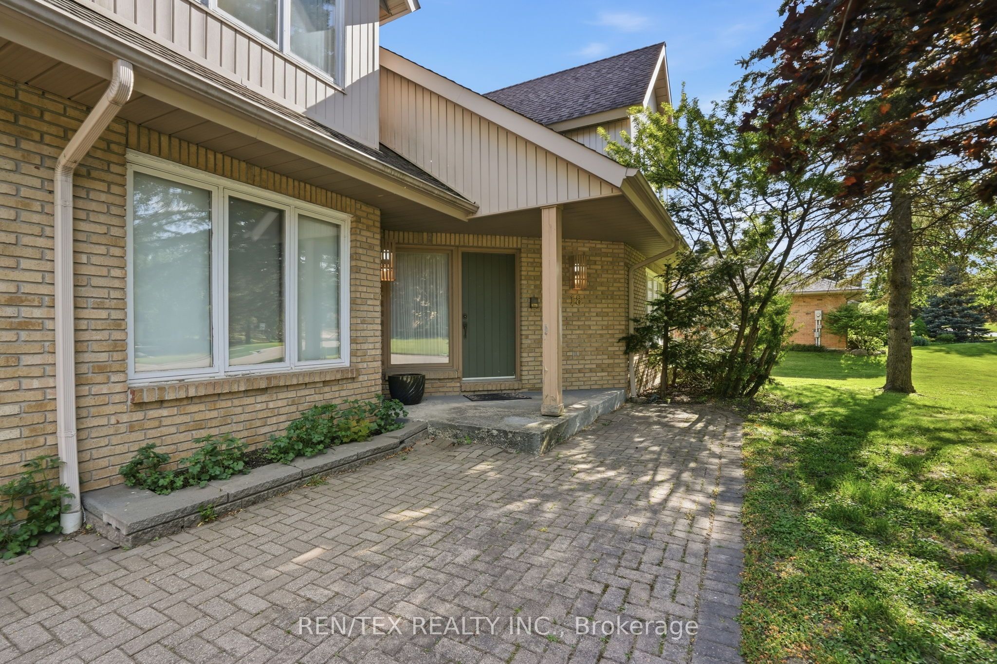 18 Curtis Crescent, King 2