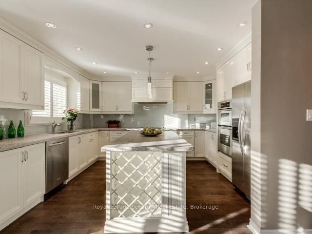 76 Dante Court, Vaughan 5