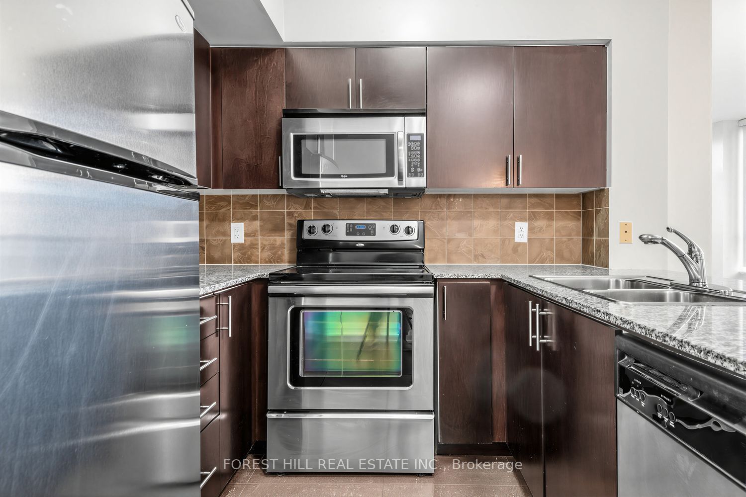 Unit 1605 - 30 North Park Road, Vaughan 4
