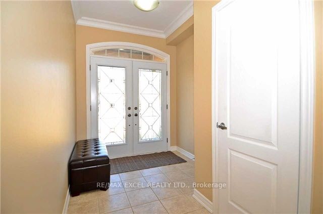 449 Lady Nadia Drive, Vaughan 2