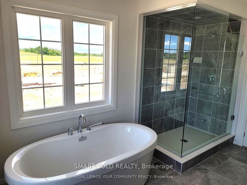 2 Lorrain Hand Crescent, Georgina 3