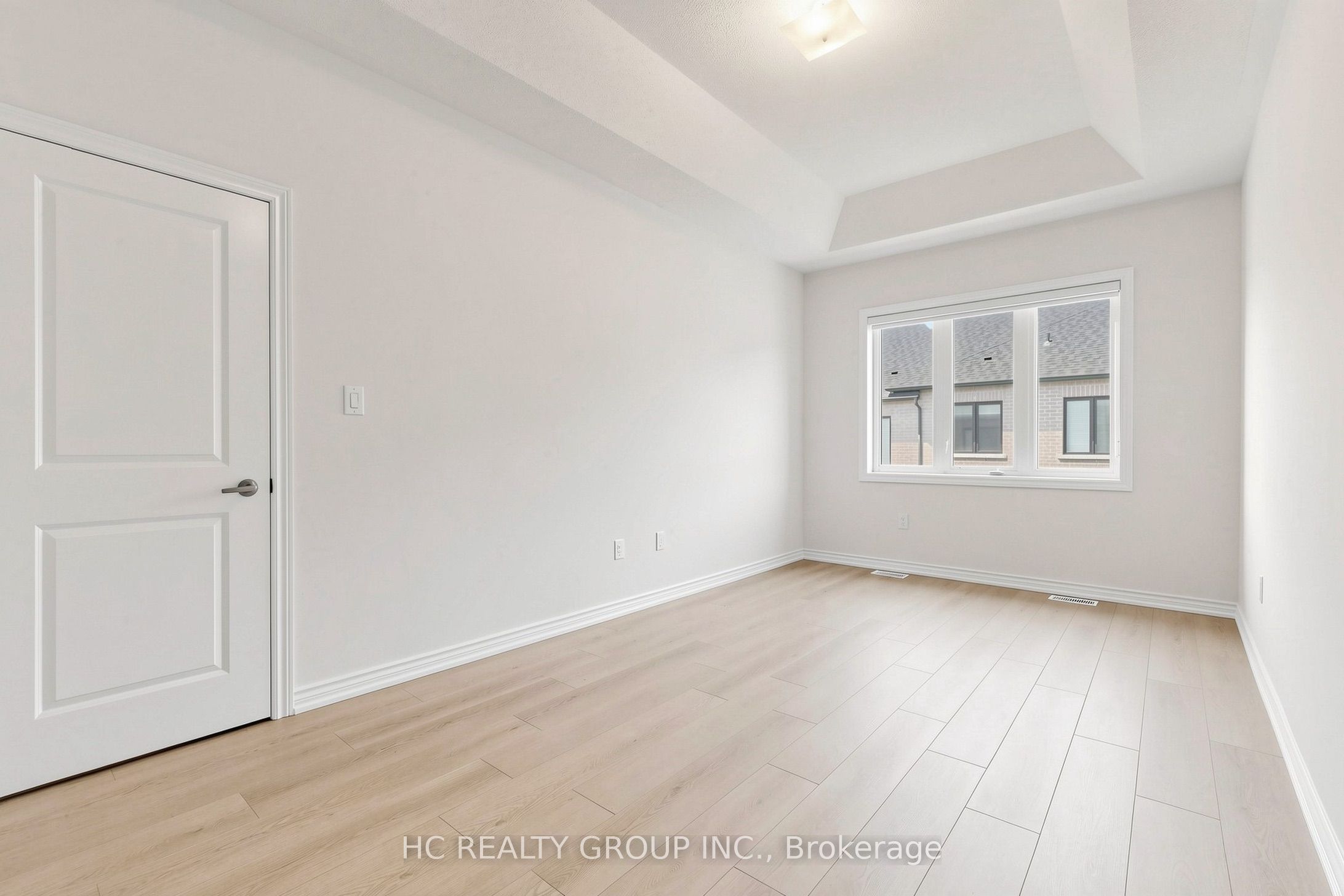 8 Hewison Avenue, Richmond Hill 5