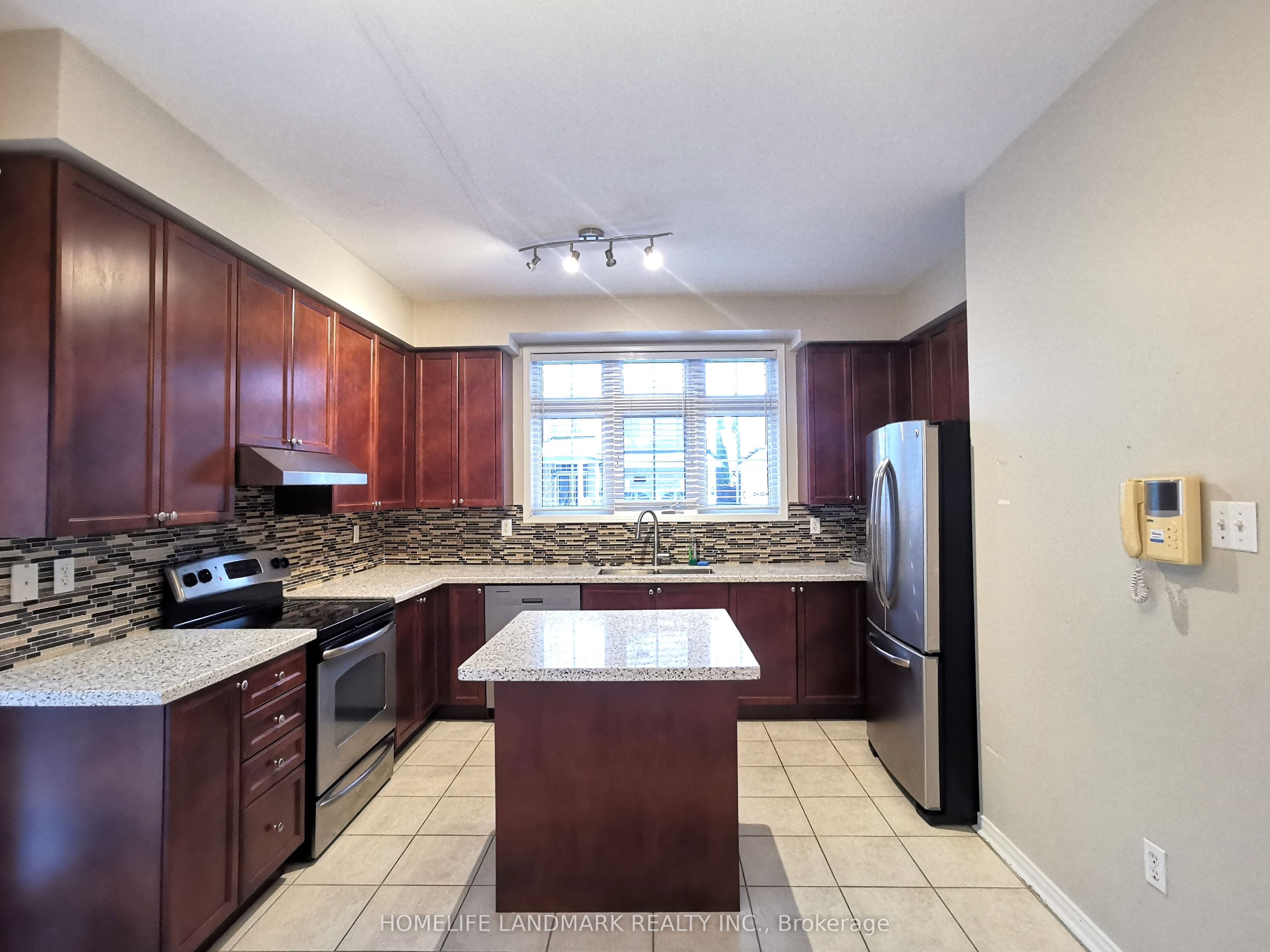 631 Fred Mclaren Boulevard, Markham 3