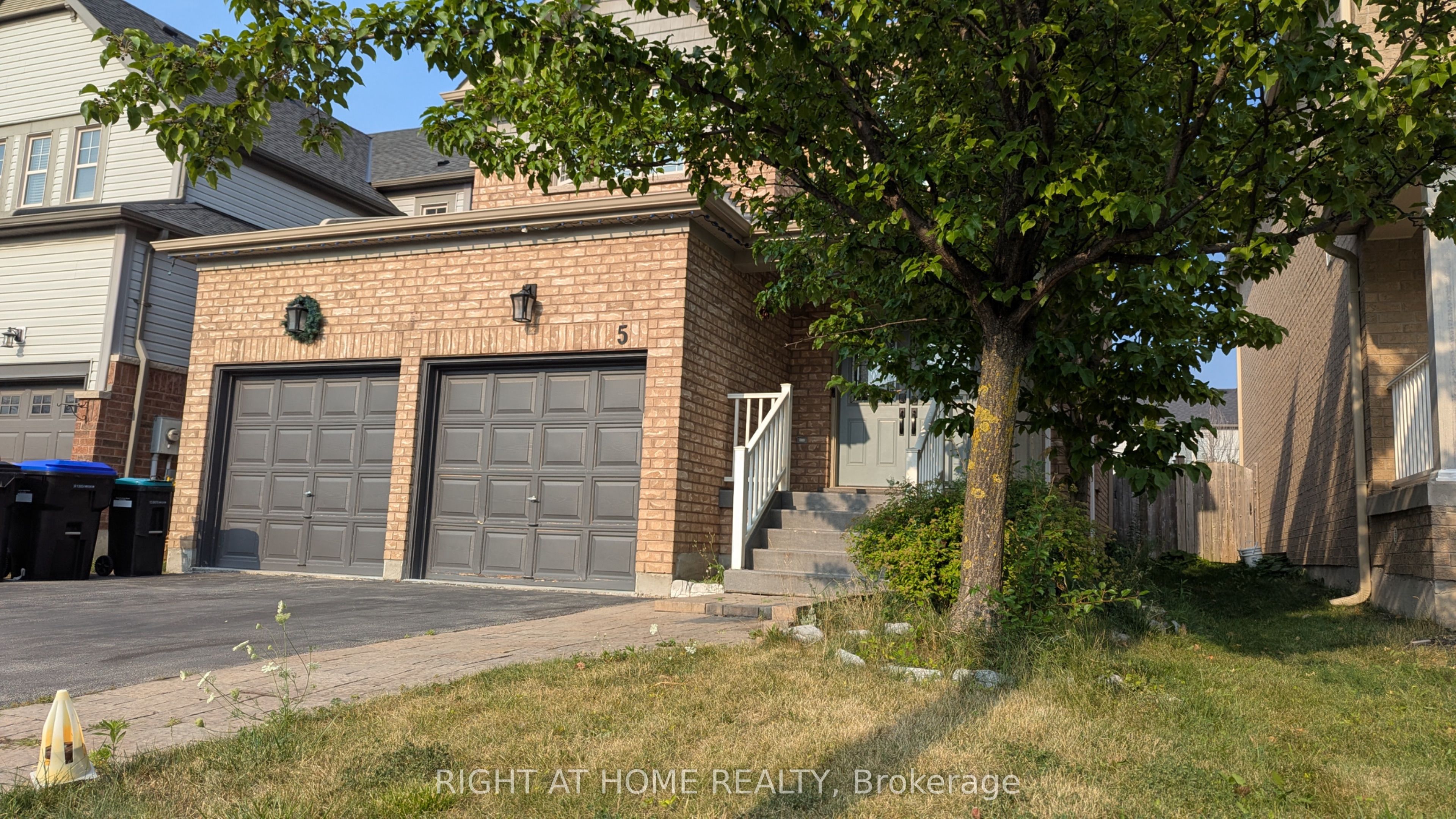 Unit MAIN & UPPER - 5 Faris Street, Bradford West Gwillimbury 2