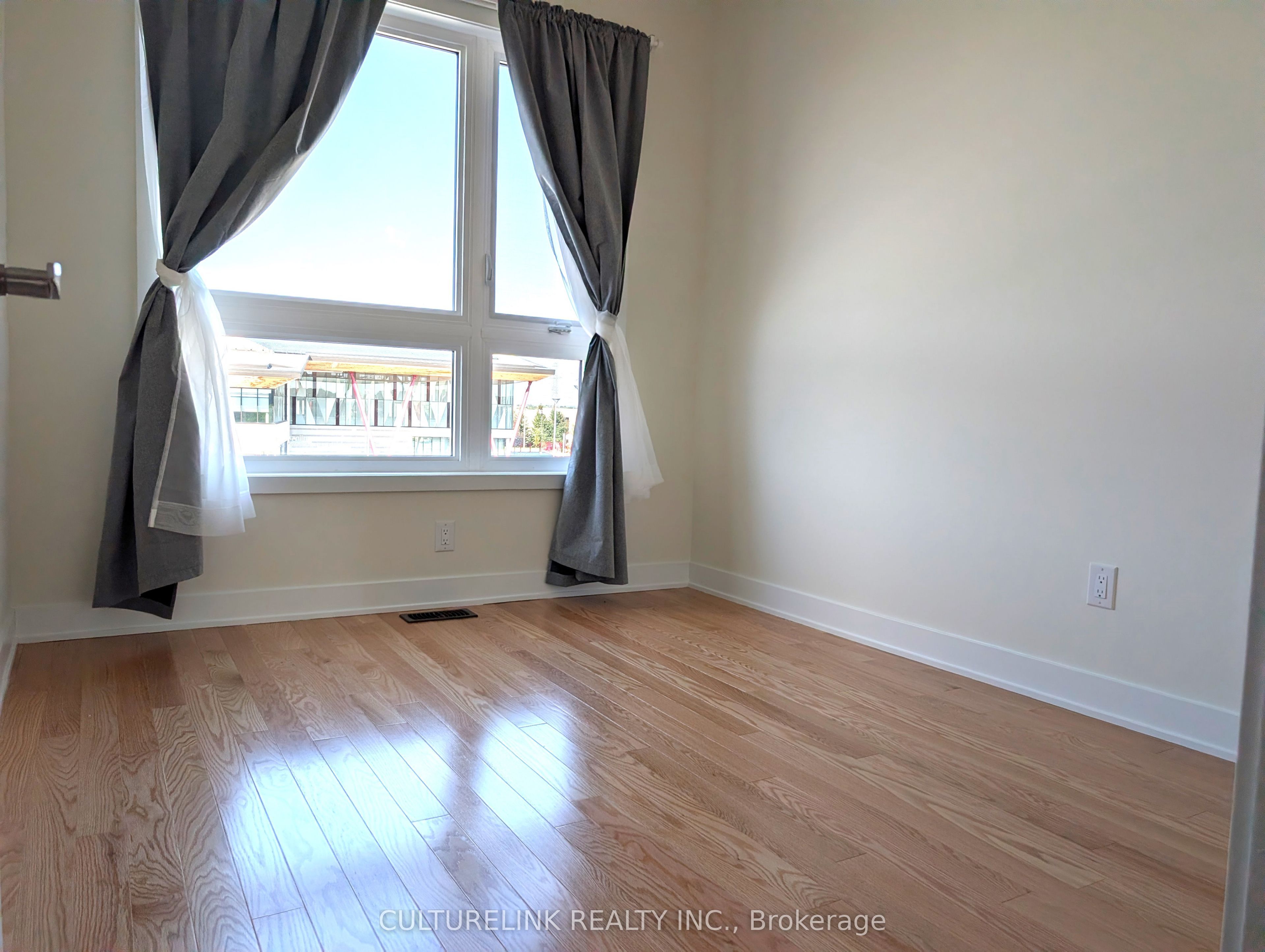 47 Mumbai Drive, Markham 5