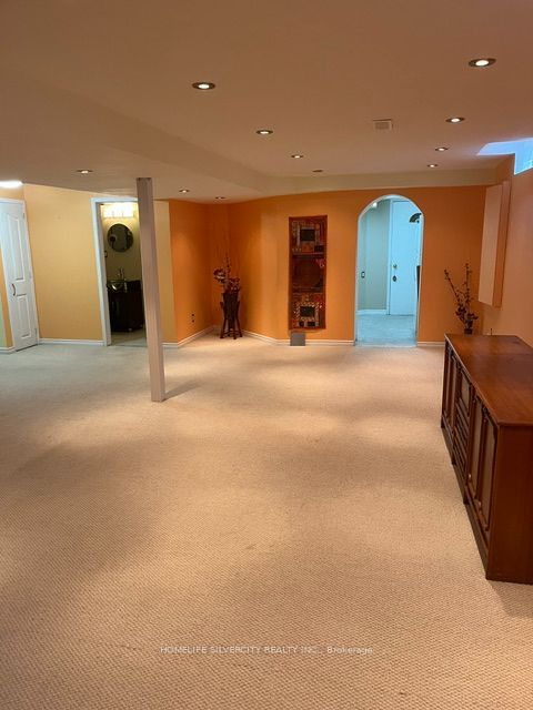 2 Nessie Street, Markham 4