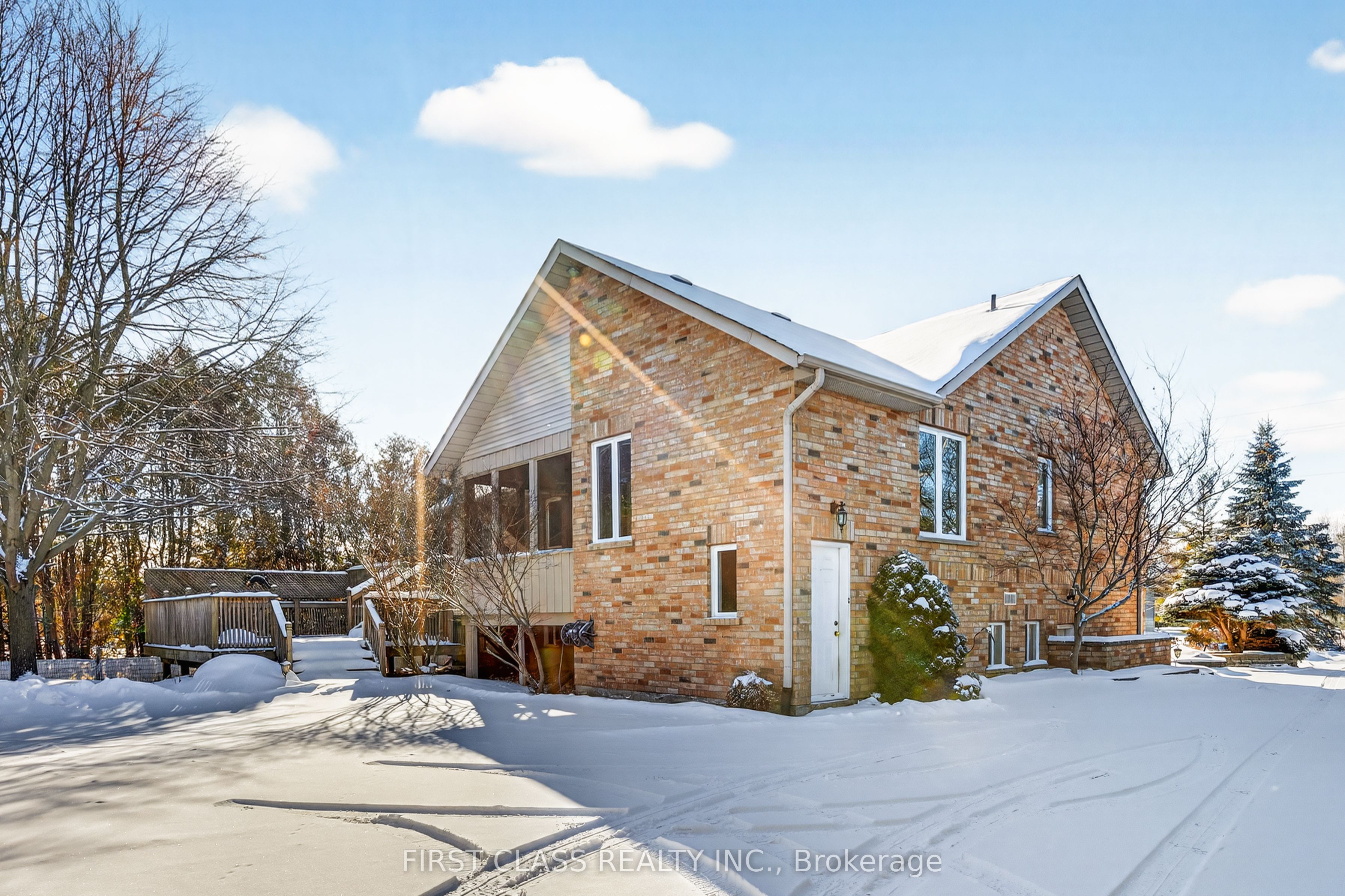 20173 Bathurst Street, East Gwillimbury 2