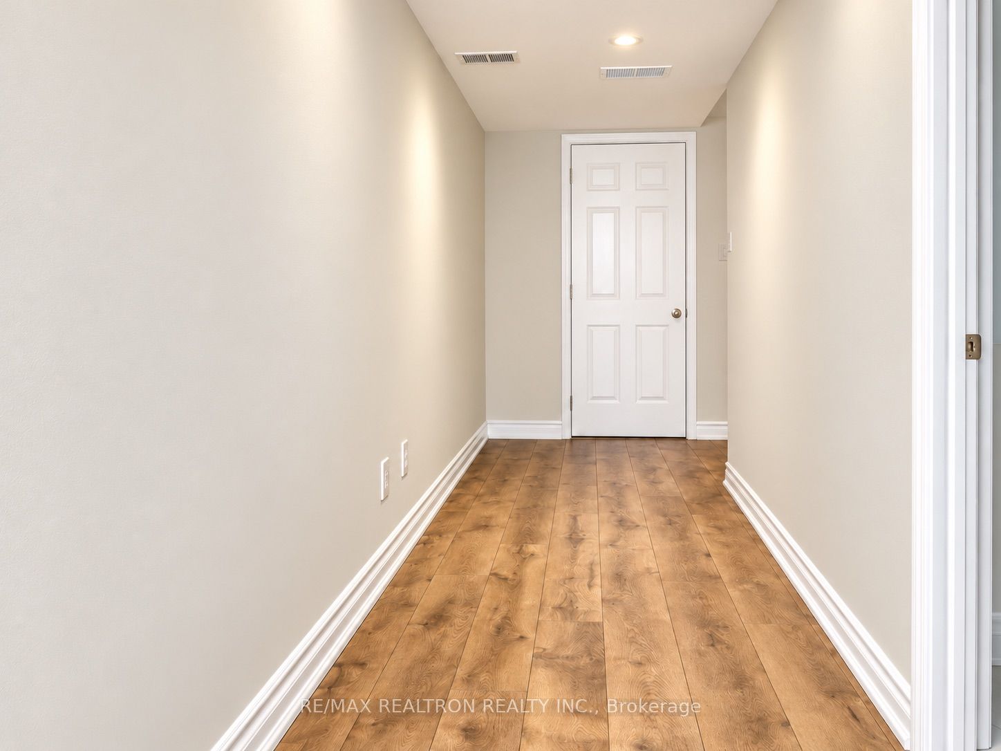 Unit Lower - 49 Roy Harper Avenue, Aurora 5