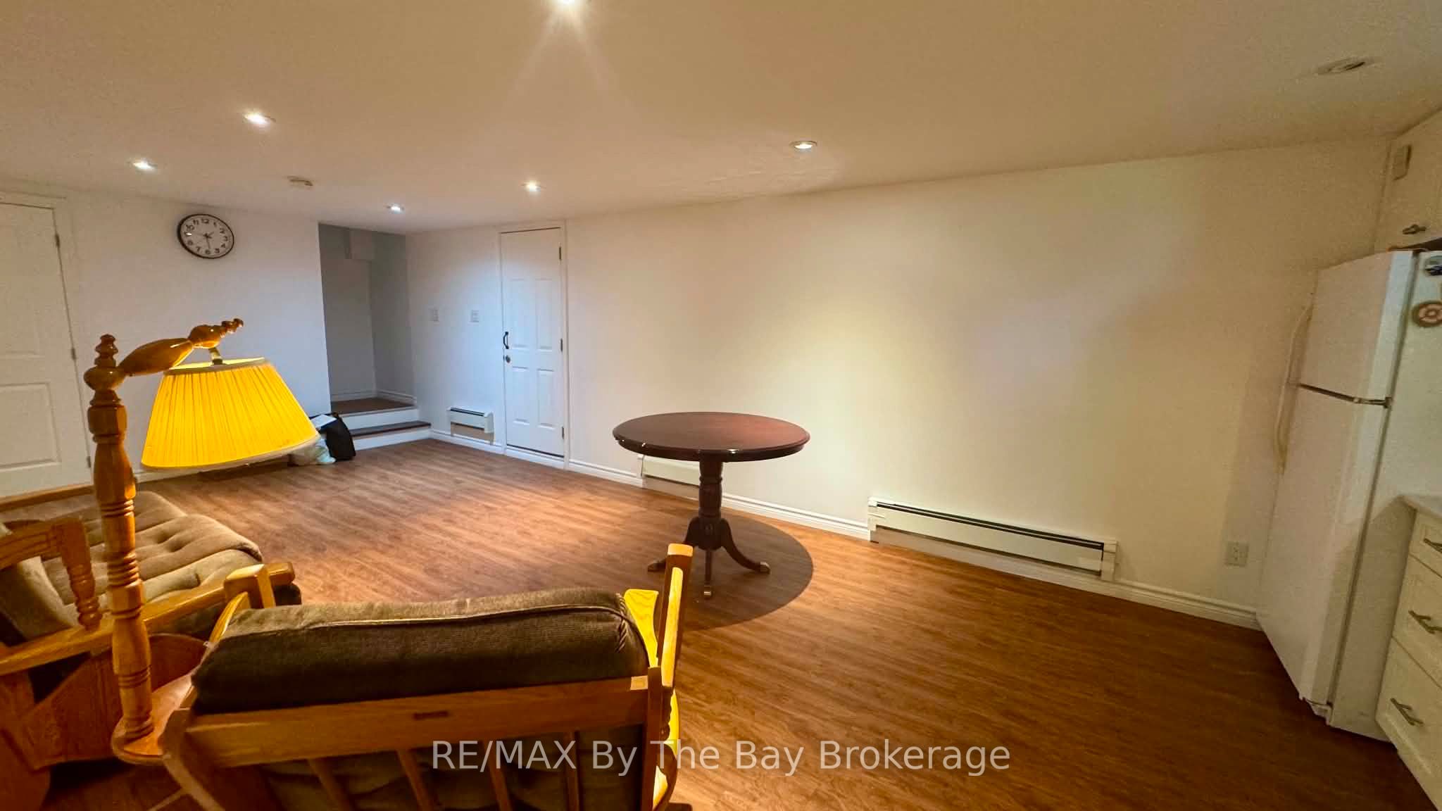 Unit Lower Unit - 130 Letitia Street, Barrie 3