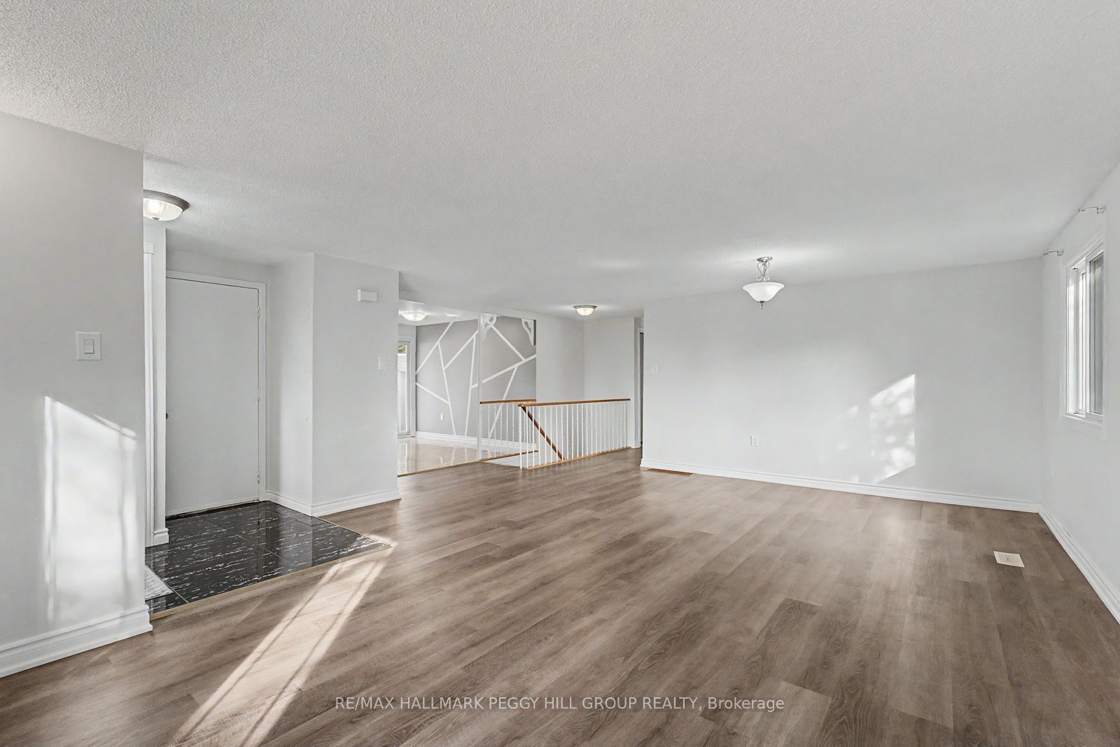 6 Argyle Road, Barrie 2