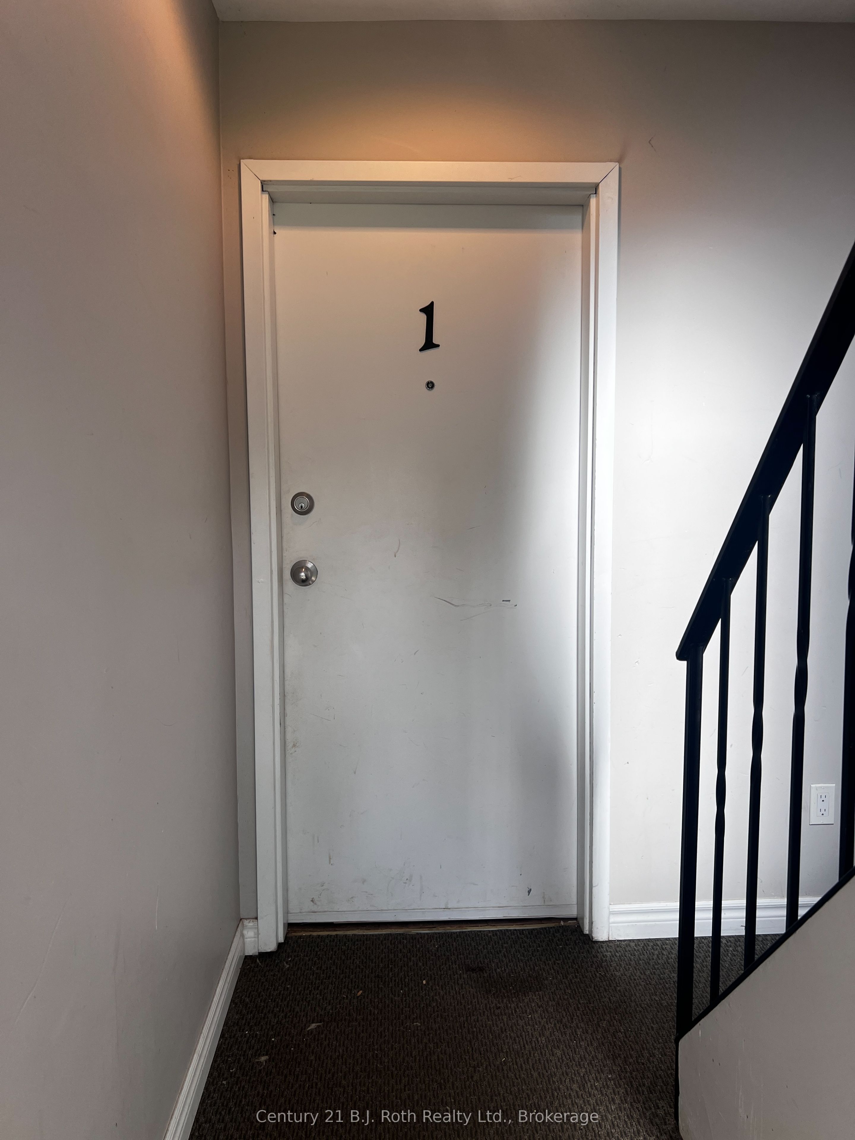 Unit Unit 1 - 520 High Street, Orillia 2