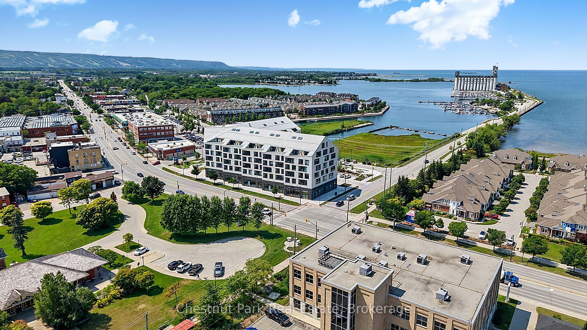 Unit 618 - 31 Huron Street, Collingwood 4