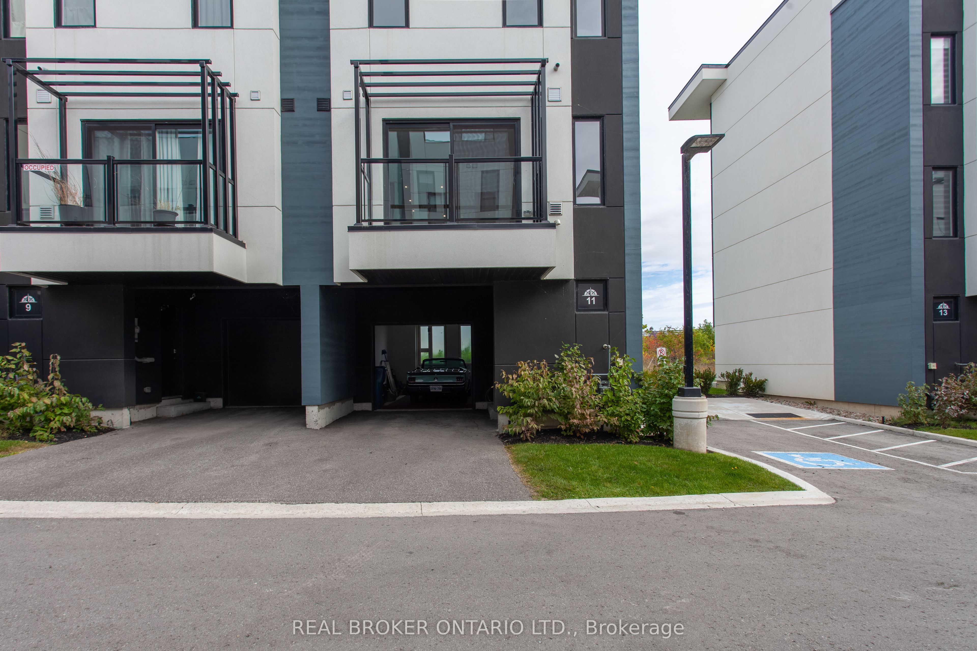 11 Mariners Pier Way, Orillia 3