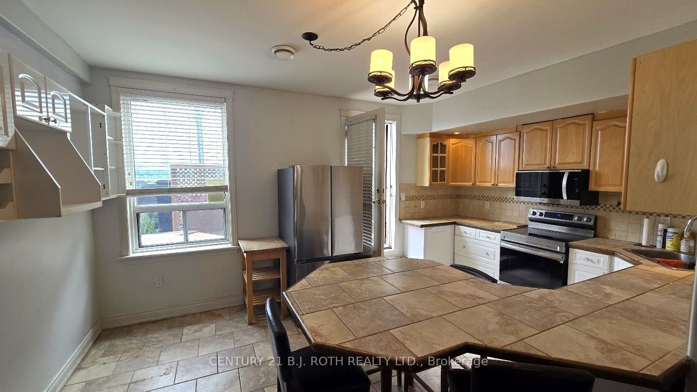 Unit 1 - 41 Dunlop Street E, Barrie 2