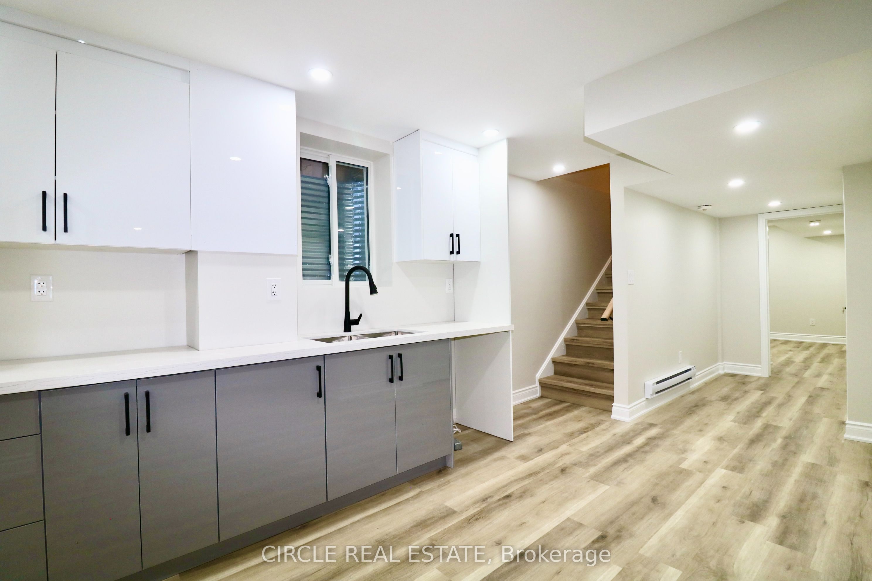 Unit 1 - 59 PHOENIX Boulevard, Barrie 5
