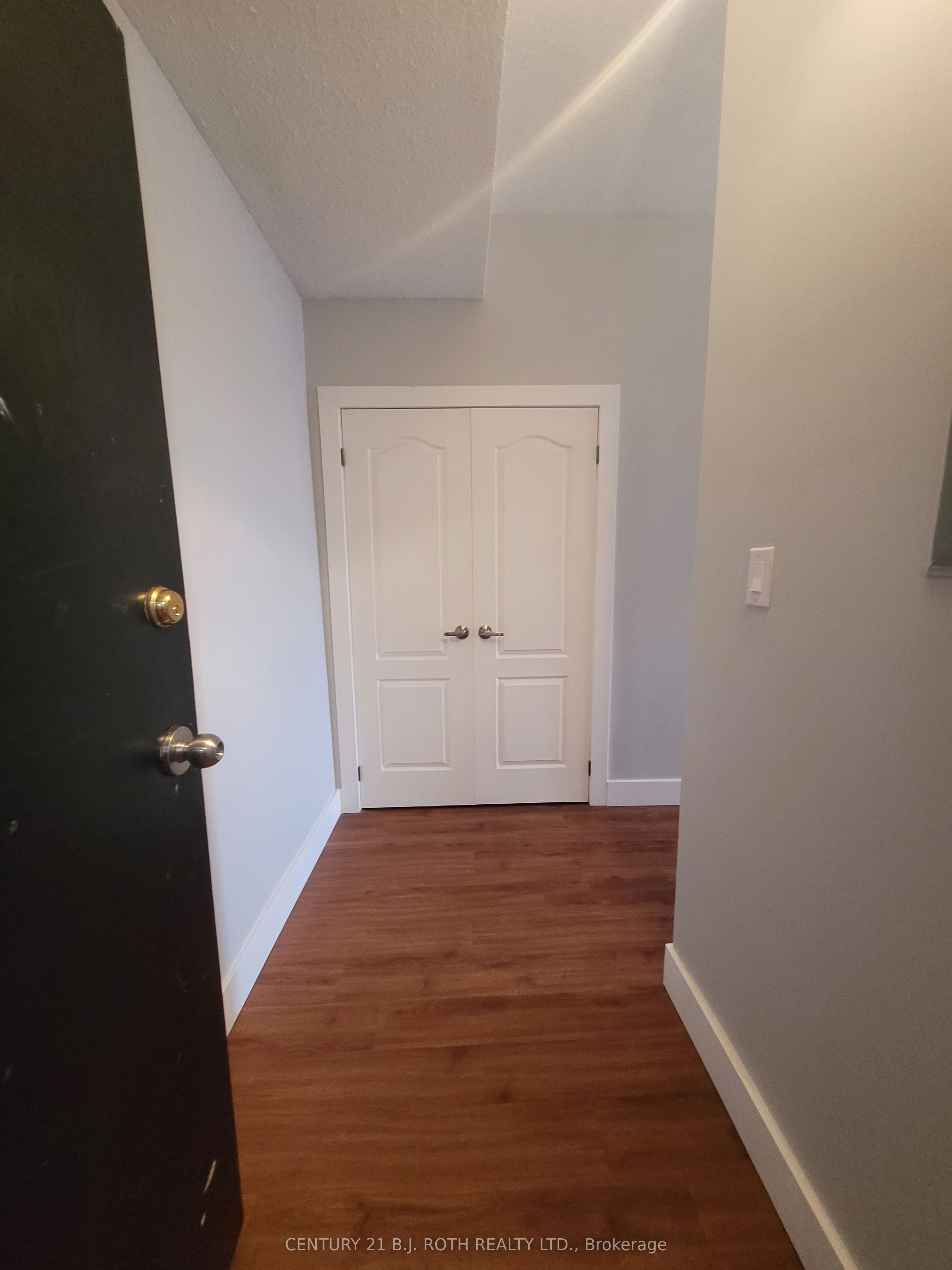Unit 203 - 19 Dunlop Street W, Barrie 3