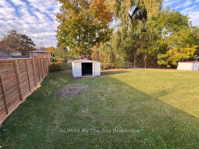 Unit Unit a - 22 Edward Street W, Clearview 5