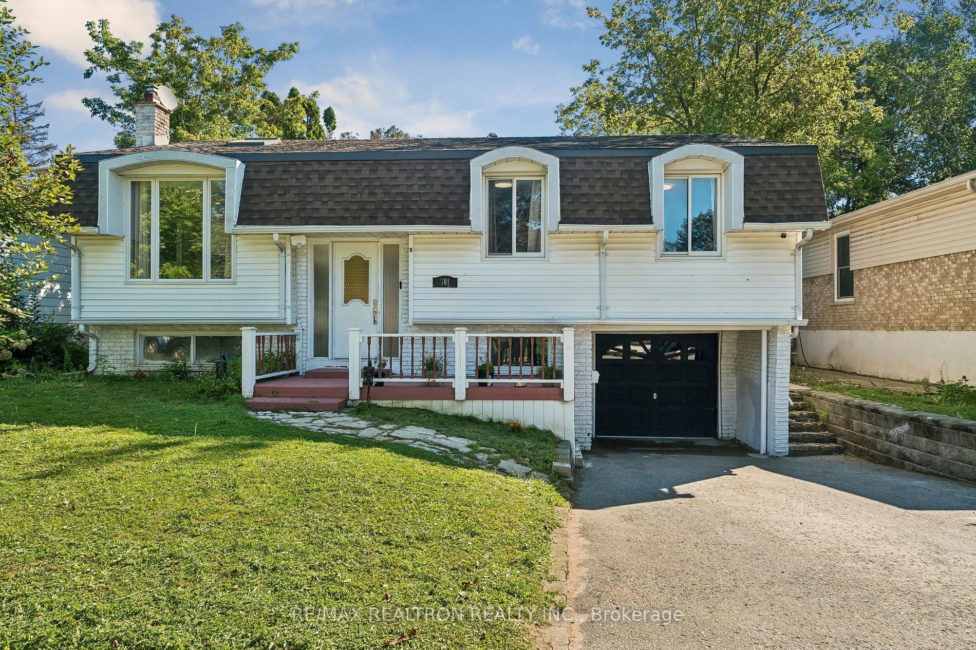 Unit Upper - 101 Marshall Street, Barrie 4