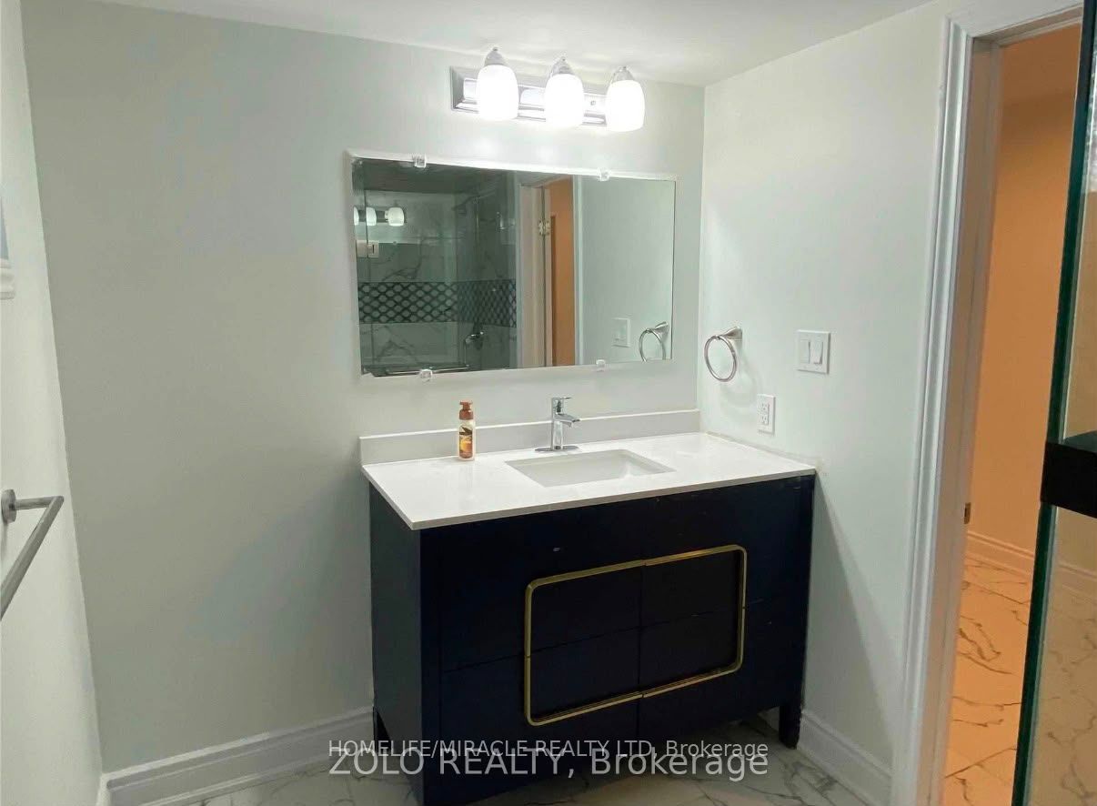 236 Basem Renforth Drive, Etobicoke 4