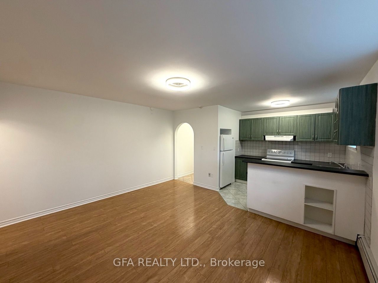 Unit B - 16 Arrowsmith Avenue, North York 2