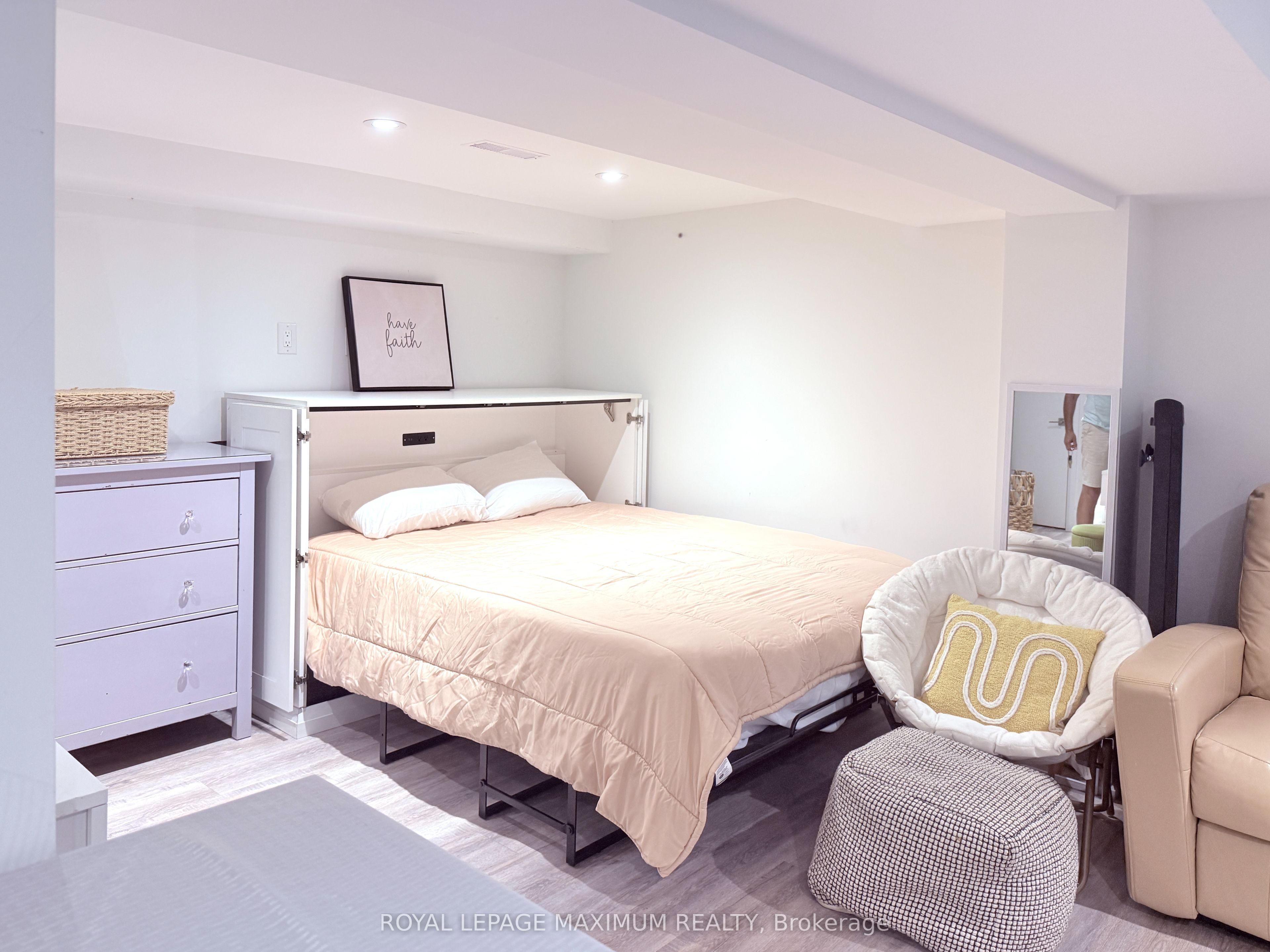 Unit (B) Lower - 82 Calvington Drive, North York 2
