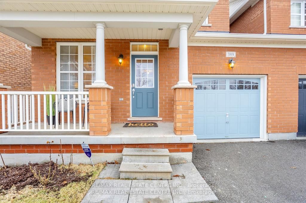 Unit Bsmt - 389-1 Nairn Circle, Milton 2